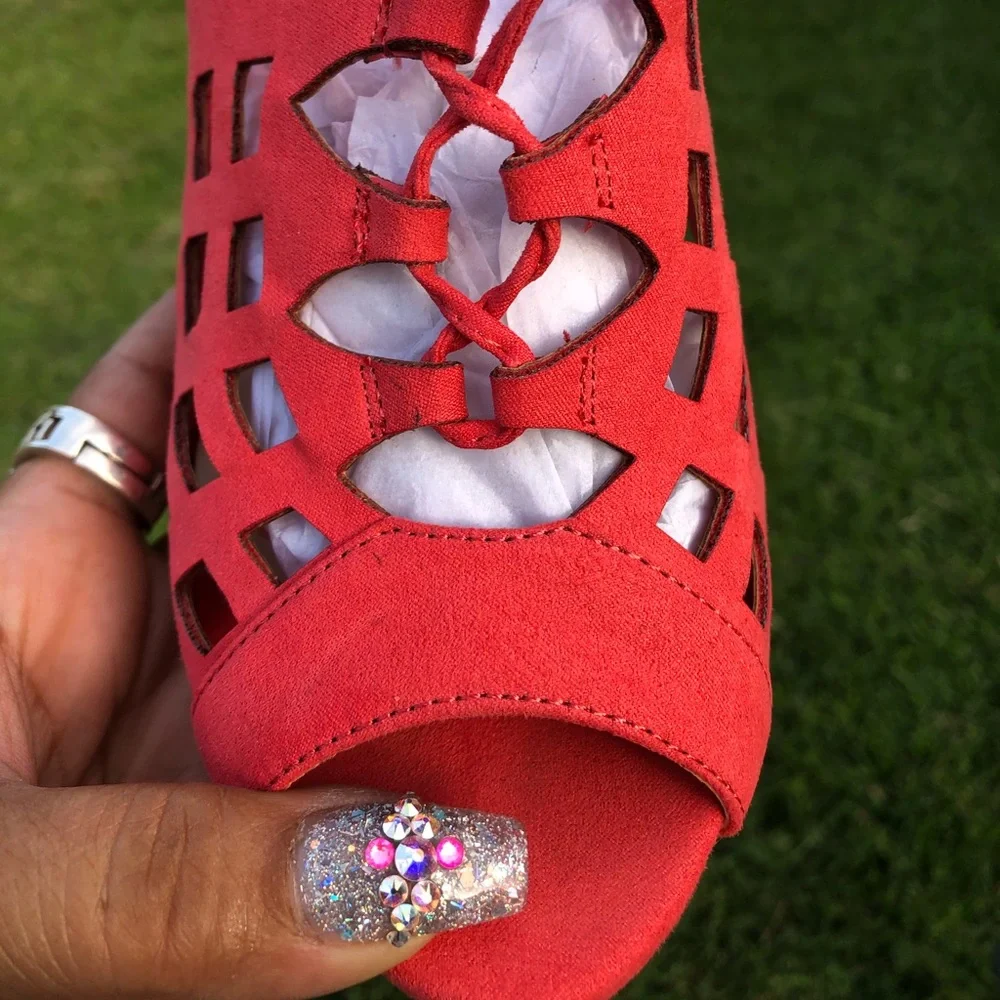 Brand New!!! HOT Coral Heels